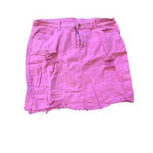Its brand plus size stretchy pink denim skirt size 16